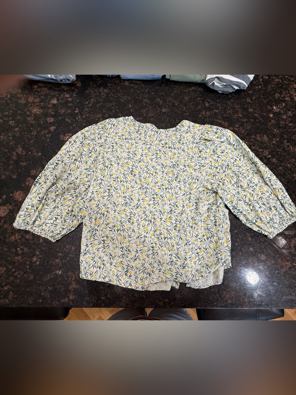 H&M - Linen blend floral Puff Sleeve Blouse in Cream, Yellow & Green